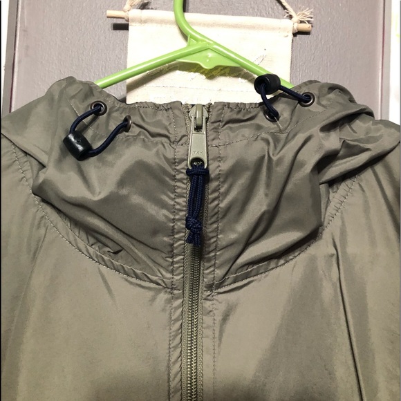 Columbia windbreaker - Picture 4 of 6